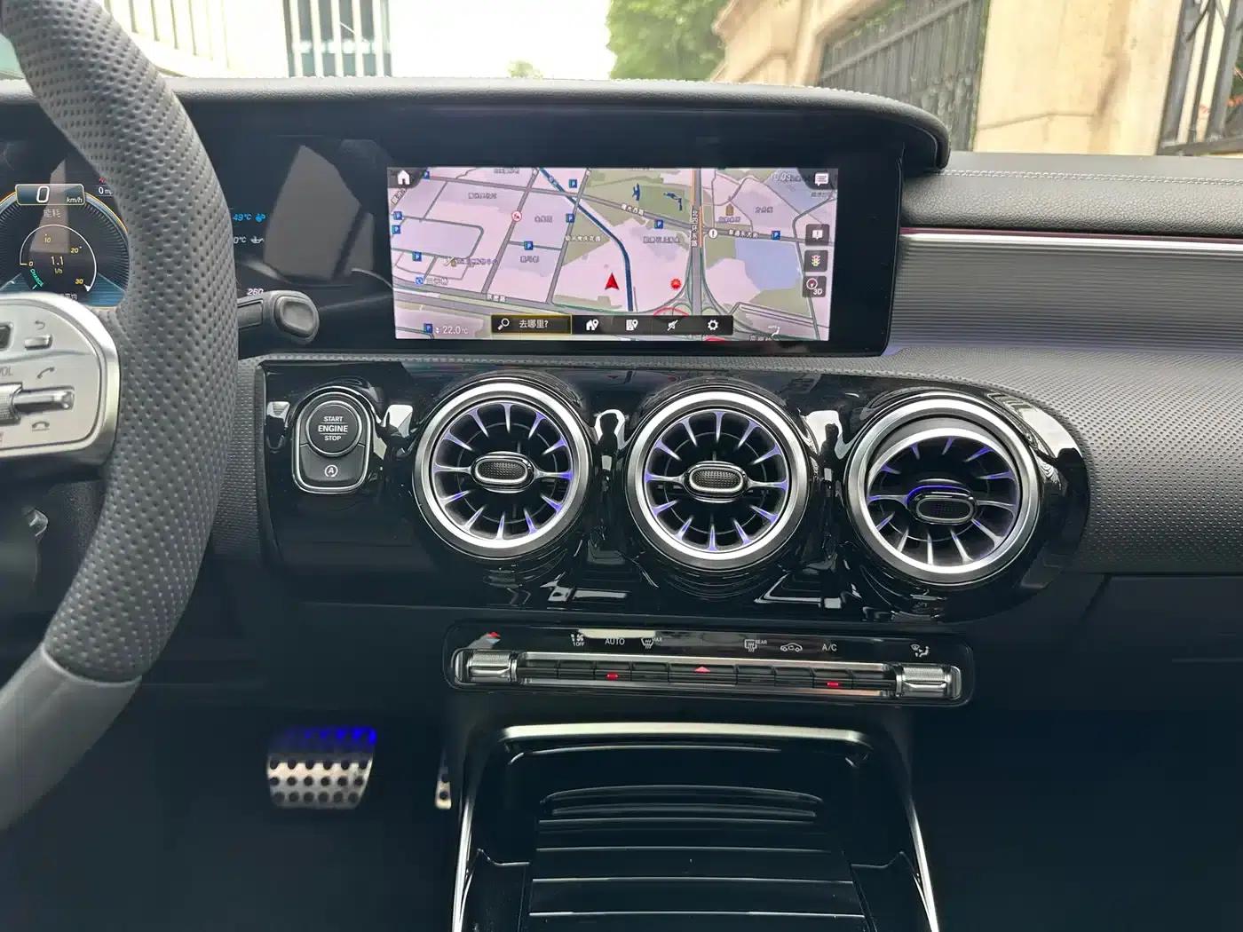 2023 Mercedes-Benz A-Class AMG A 35 L 4MATIC — миниатюра 7