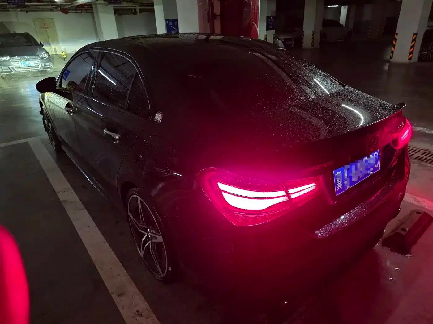 2025 Mercedes-Benz A-Class AMG A 35 L 4MATIC — миниатюра 3