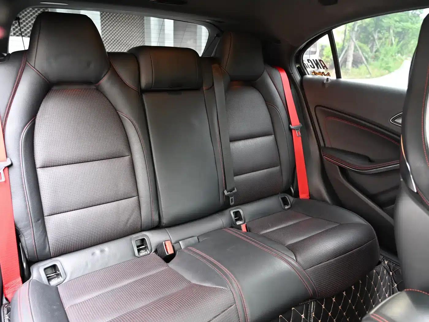 Imported 2016 Mercedes-Benz A-Class AMG A 45 4MATIC — миниатюра 10