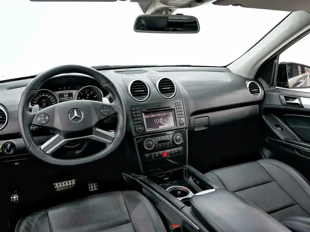 2011 Mercedes-Benz M-Class AMG ML 63 — миниатюра 11