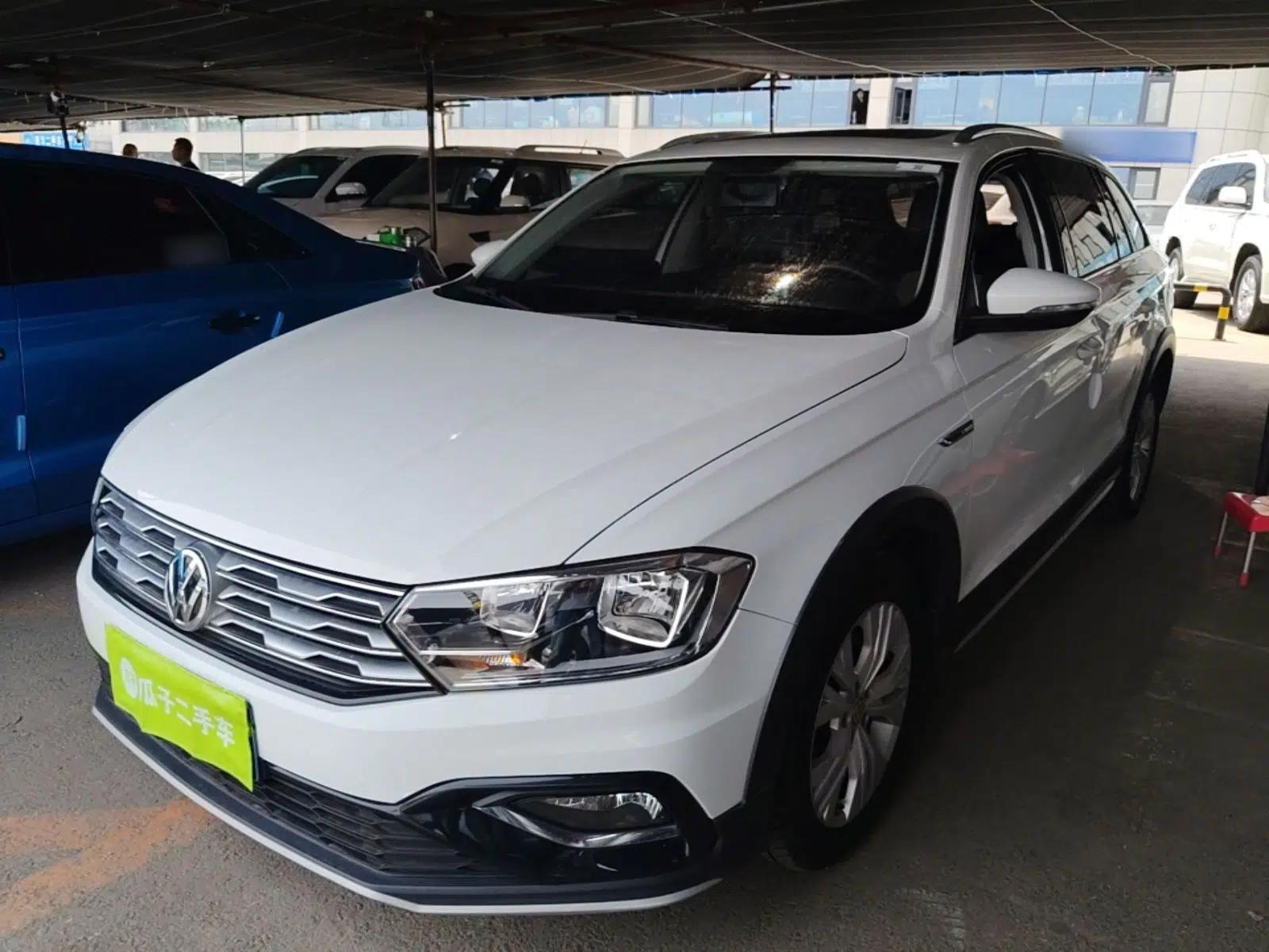 Used Volkswagen C-TREK 2017 230TSI DSG Comfort Version — миниатюра 1