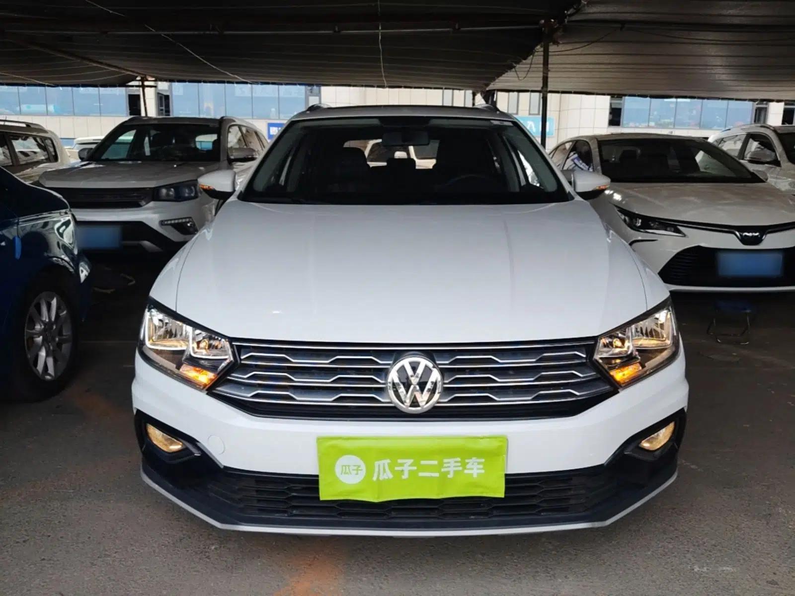 Used Volkswagen C-TREK 2017 230TSI DSG Comfort Version — миниатюра 2