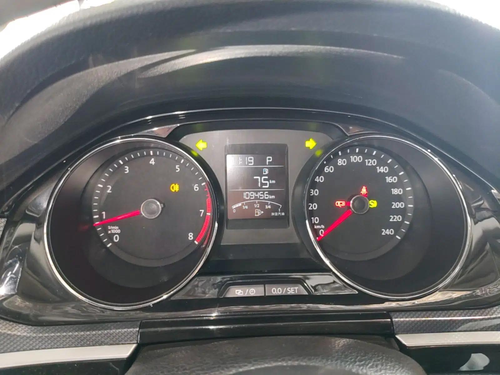 Used Volkswagen C-TREK 2017 230TSI DSG Comfort Version — миниатюра 14