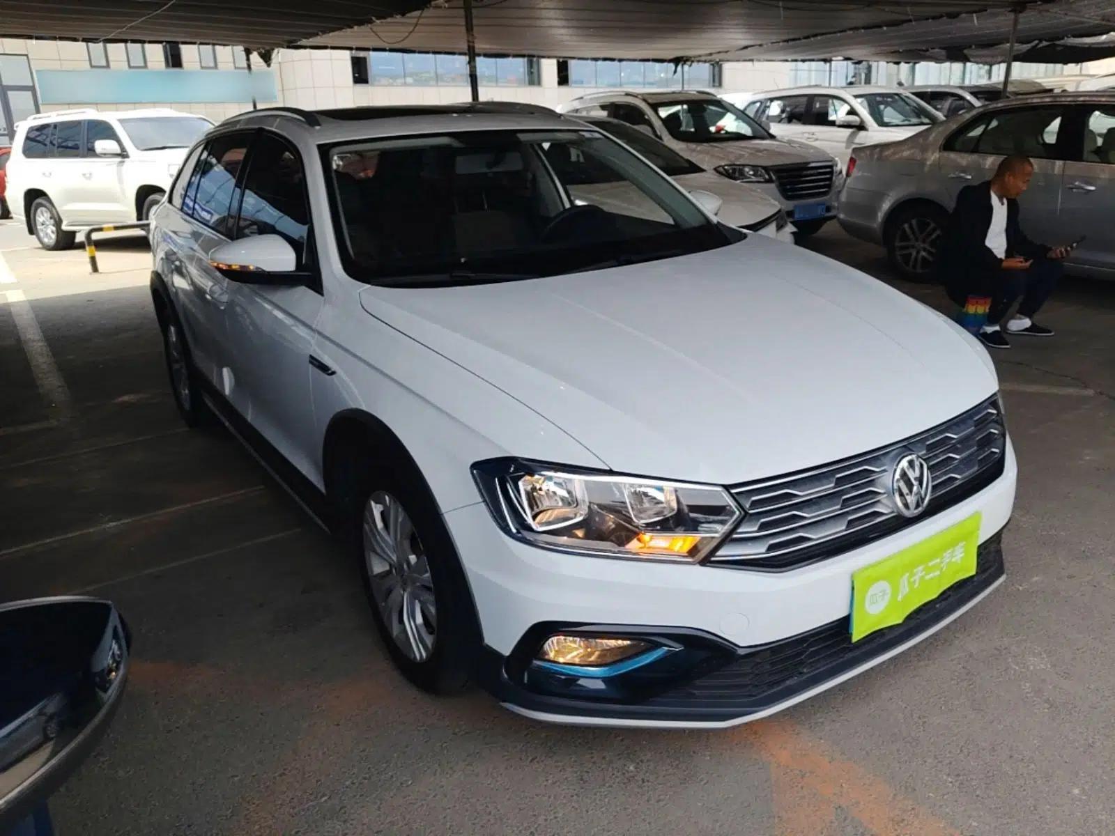 Used Volkswagen C-TREK 2017 230TSI DSG Comfort Version — миниатюра 3