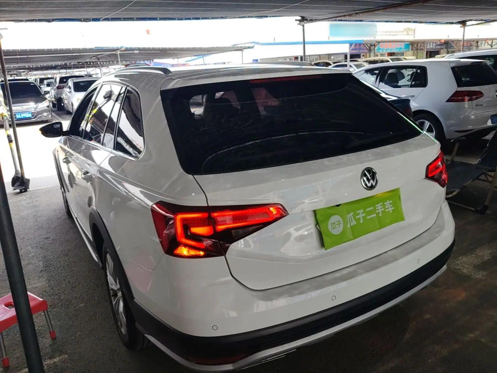 Used Volkswagen C-TREK 2017 230TSI DSG Comfort Version — миниатюра 4
