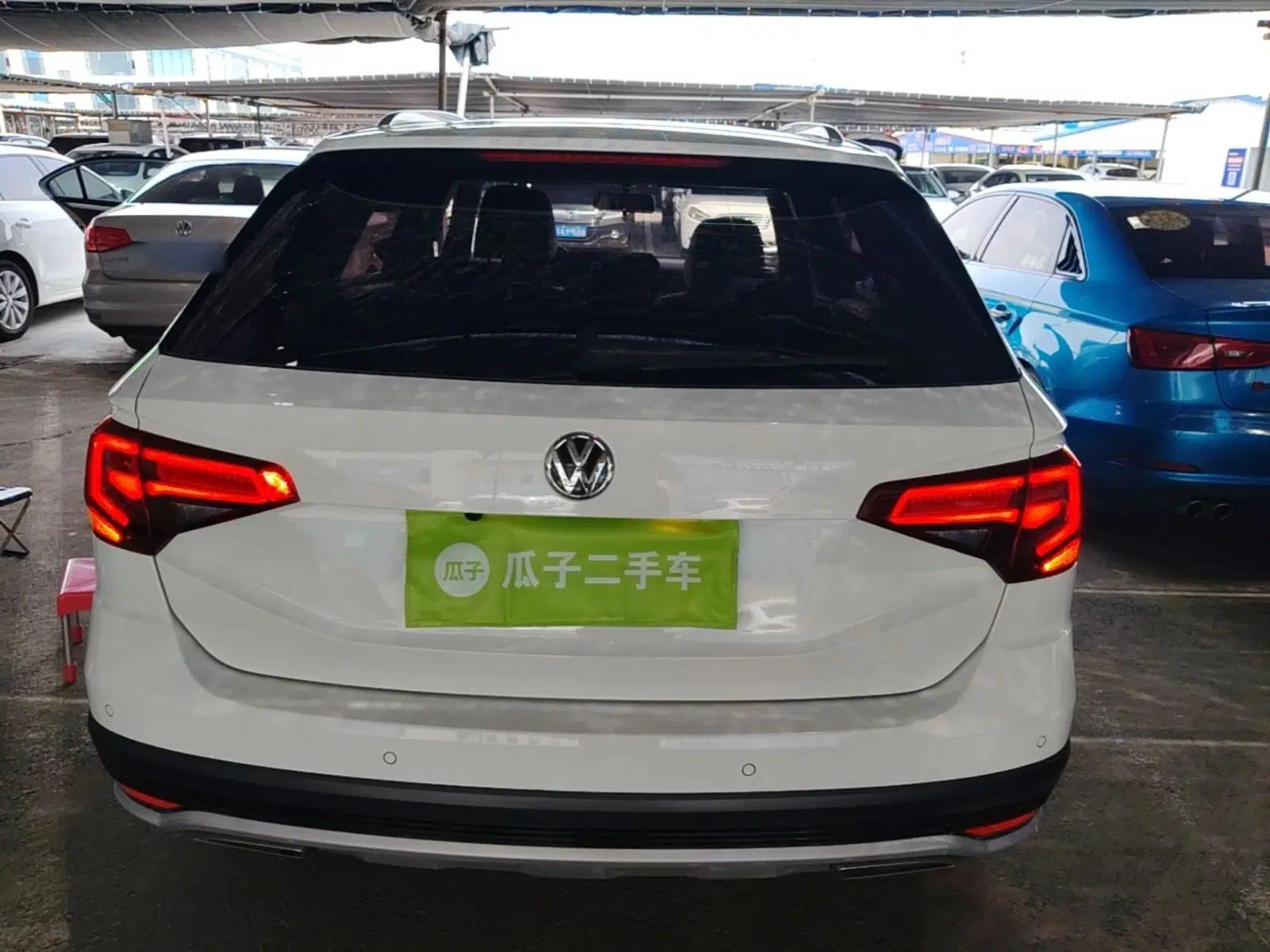 Used Volkswagen C-TREK 2017 230TSI DSG Comfort Version — миниатюра 5