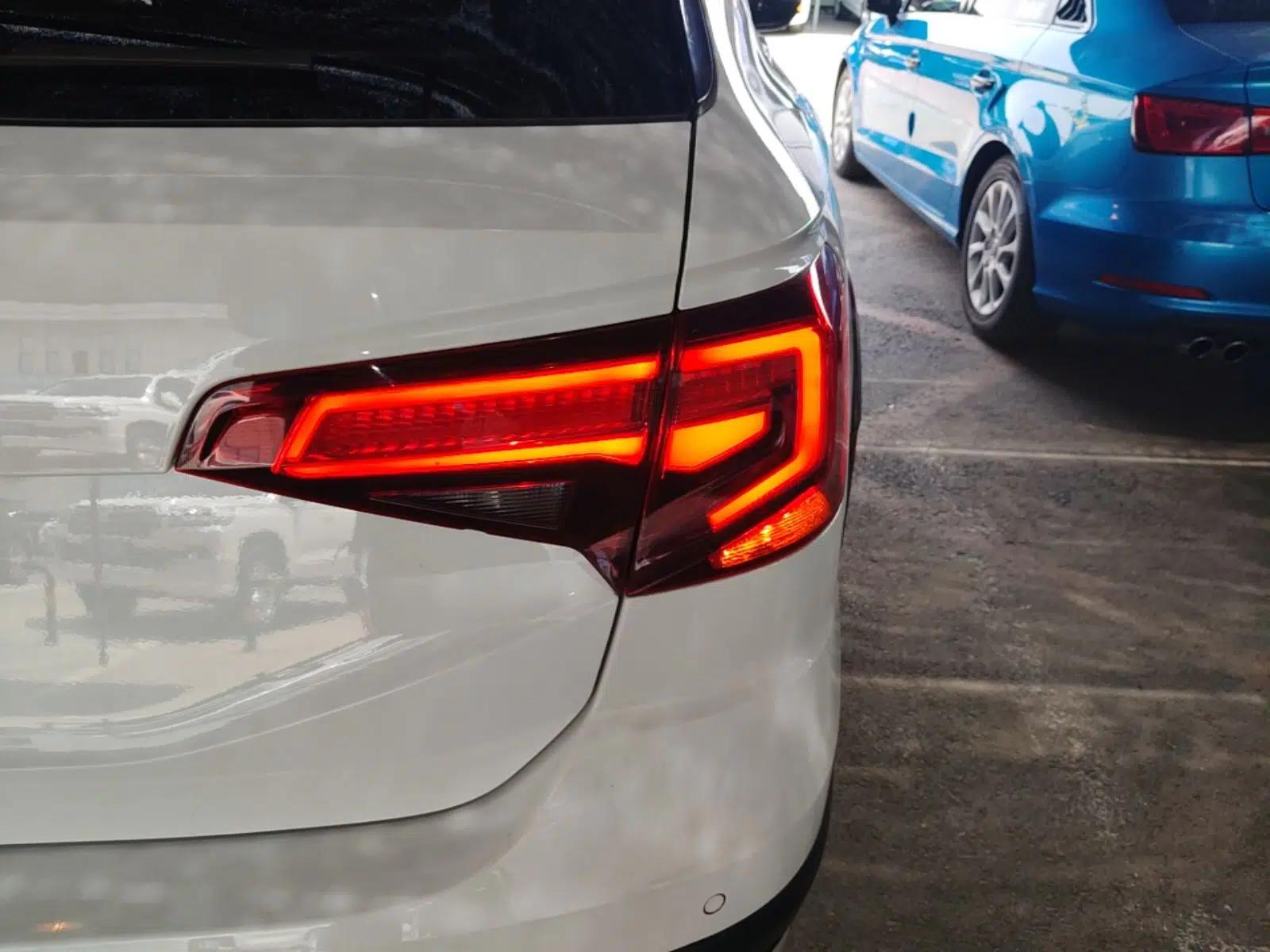 Used Volkswagen C-TREK 2017 230TSI DSG Comfort Version — миниатюра 9