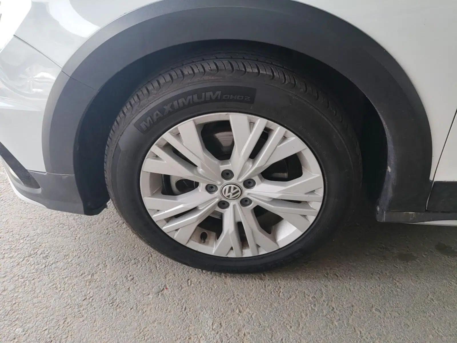 Used Volkswagen C-TREK 2017 230TSI DSG Comfort Version — миниатюра 10