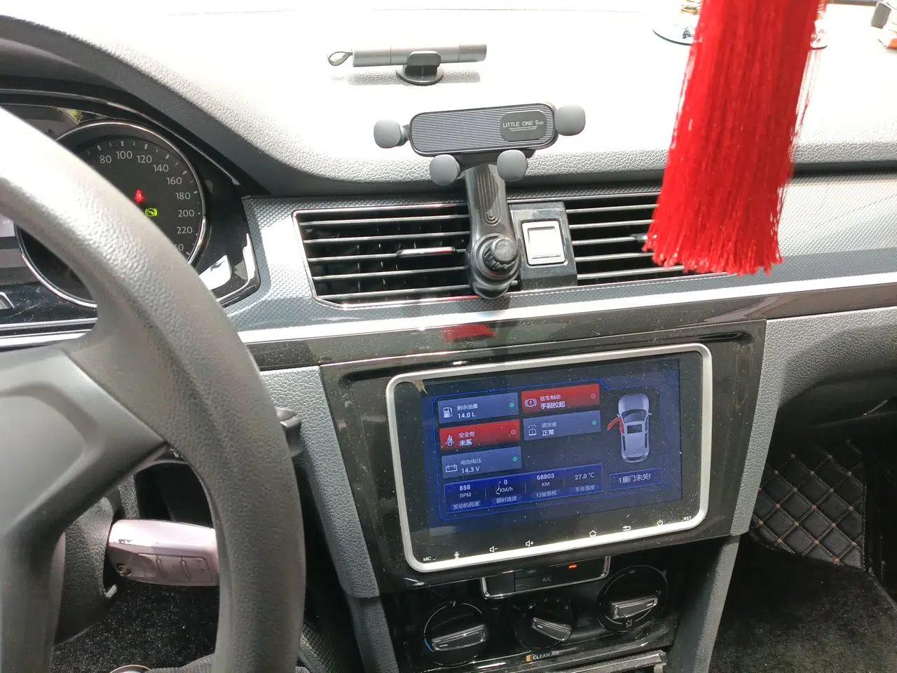Used Volkswagen C-TREK 2017 1.6L Automatic Comfort Model — миниатюра 13