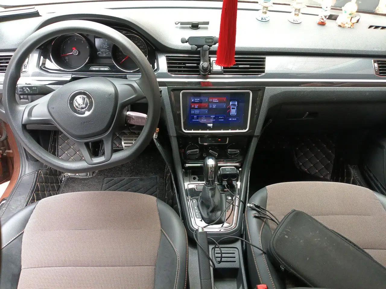 Used Volkswagen C-TREK 2017 1.6L Automatic Comfort Model — миниатюра 9