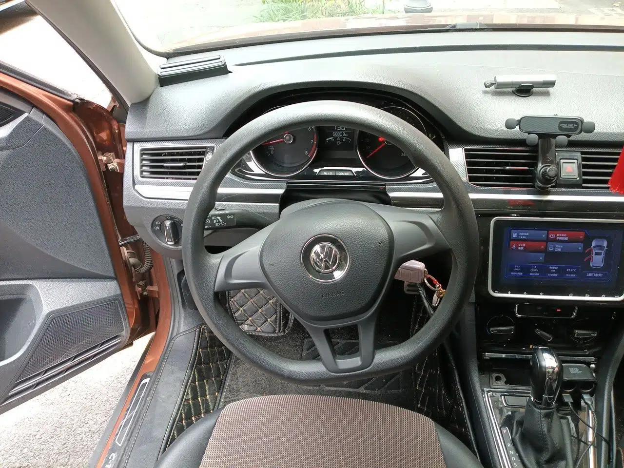 Used Volkswagen C-TREK 2017 1.6L Automatic Comfort Model — миниатюра 10
