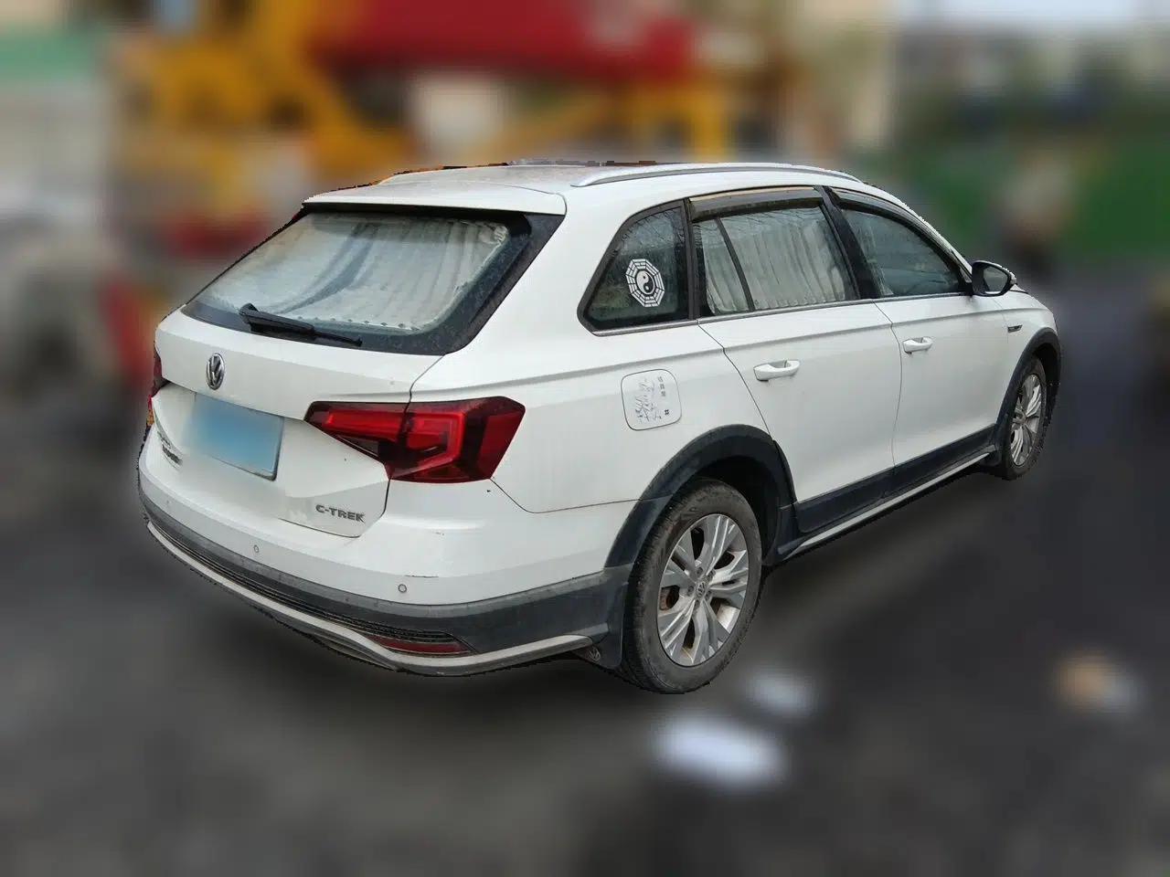 Used Volkswagen C-TREK 2017 1.6L Manual Comfort Model — миниатюра 6