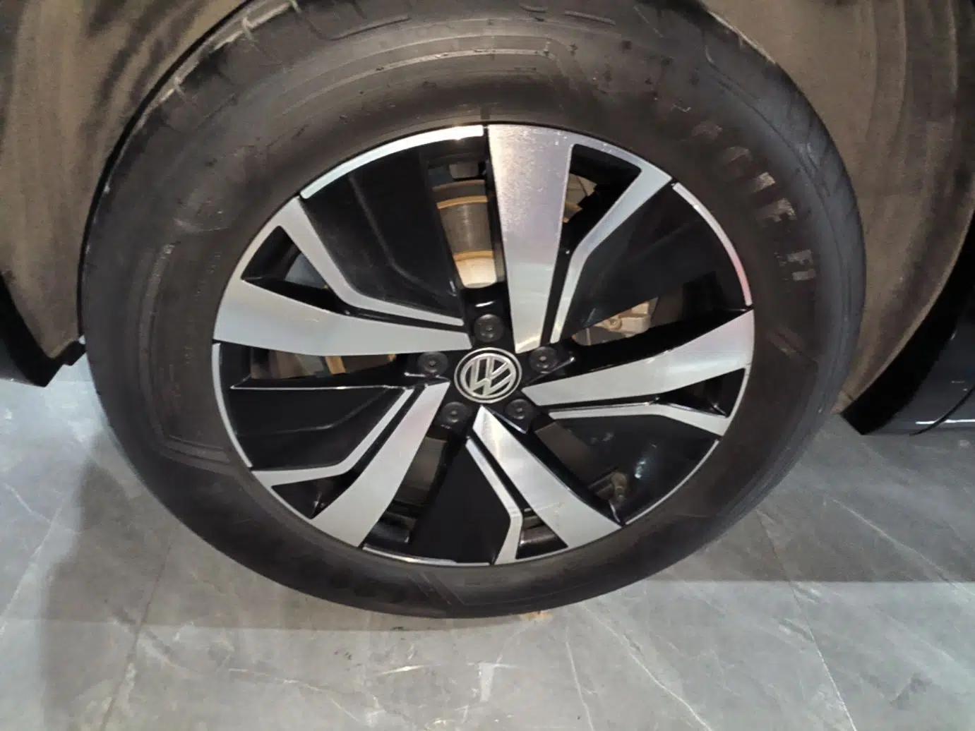 Used Volkswagen Tayron GTE Plug-in Hybrid 2020 1.4T Luxury Model — миниатюра 11
