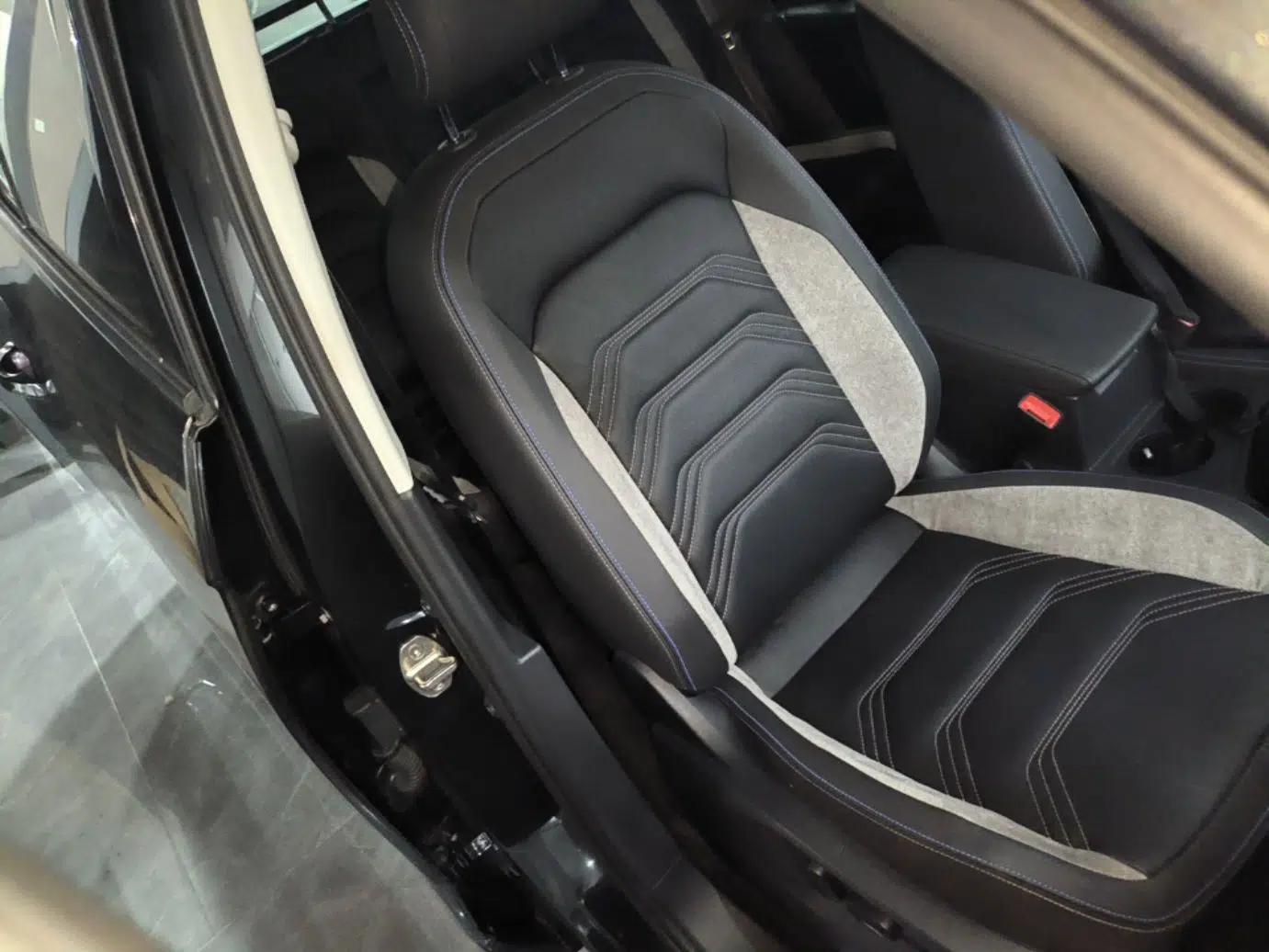 Used Volkswagen Tayron GTE Plug-in Hybrid 2020 1.4T Luxury Model — миниатюра 19