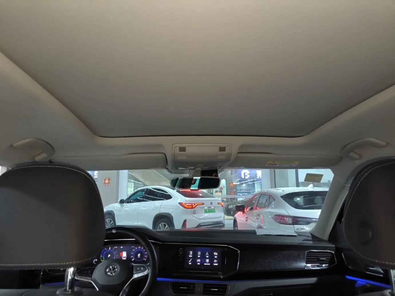 Used Volkswagen Tayron GTE Plug-in Hybrid 2020 1.4T Luxury Model — миниатюра 21