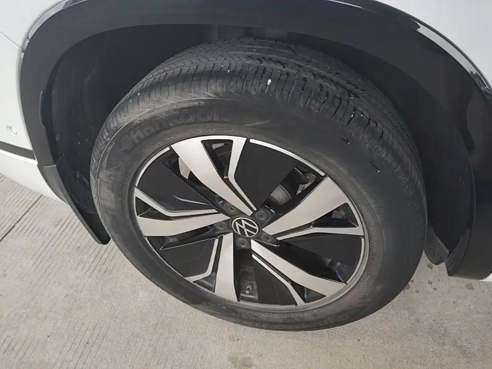 Used Volkswagen Tayron GTE Plug-in Hybrid 2022 1.4T Luxury Model — миниатюра 11