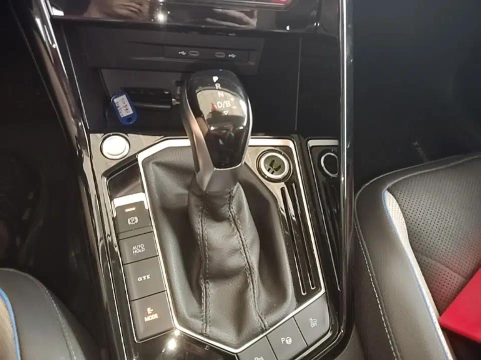 Used Volkswagen Tayron GTE Plug-in Hybrid 2022 1.4T Luxury Model — миниатюра 16