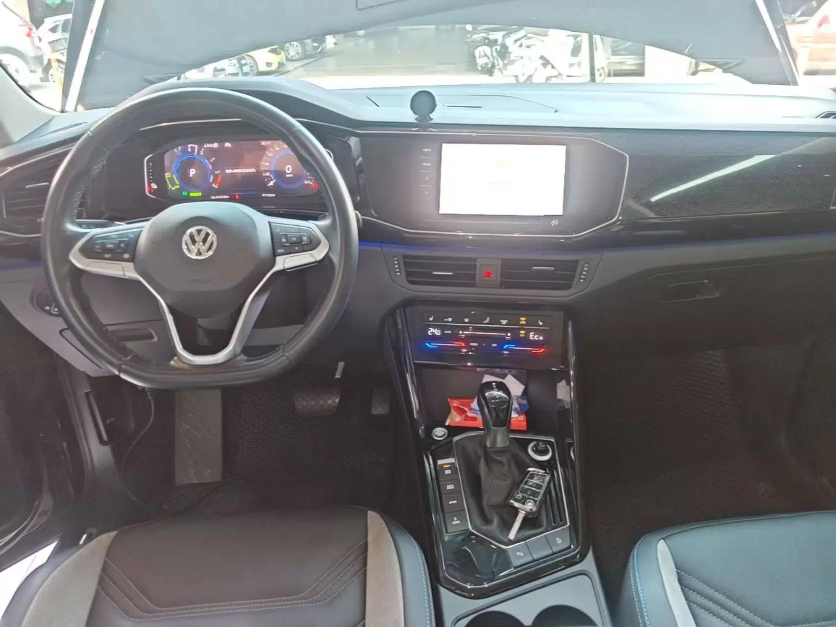 Used Volkswagen Tayron GTE Plug-in Hybrid 2020 1.4T Luxury Model — миниатюра 12