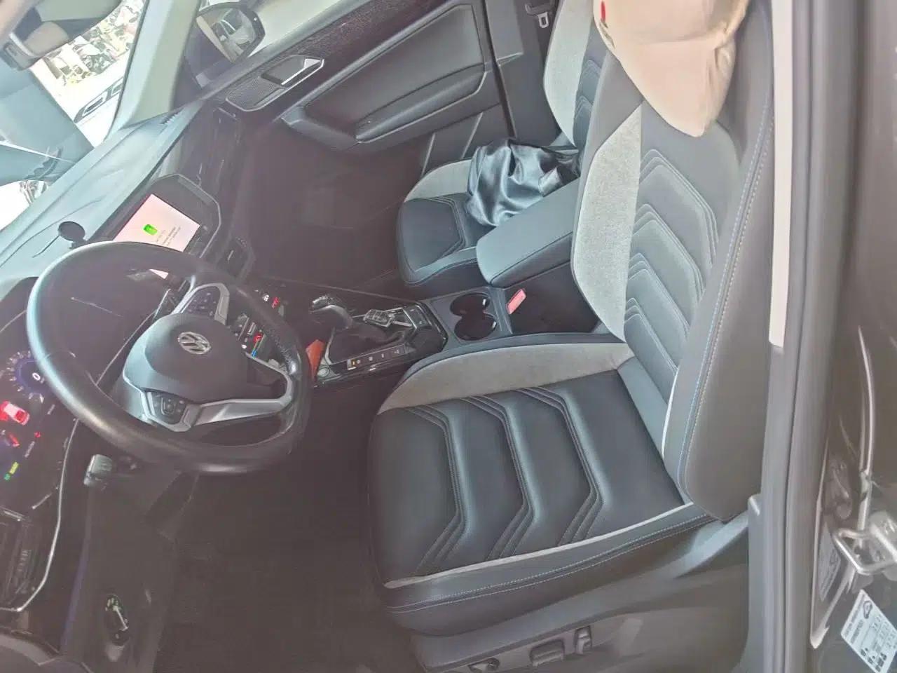 Used Volkswagen Tayron GTE Plug-in Hybrid 2020 1.4T Luxury Model — миниатюра 17