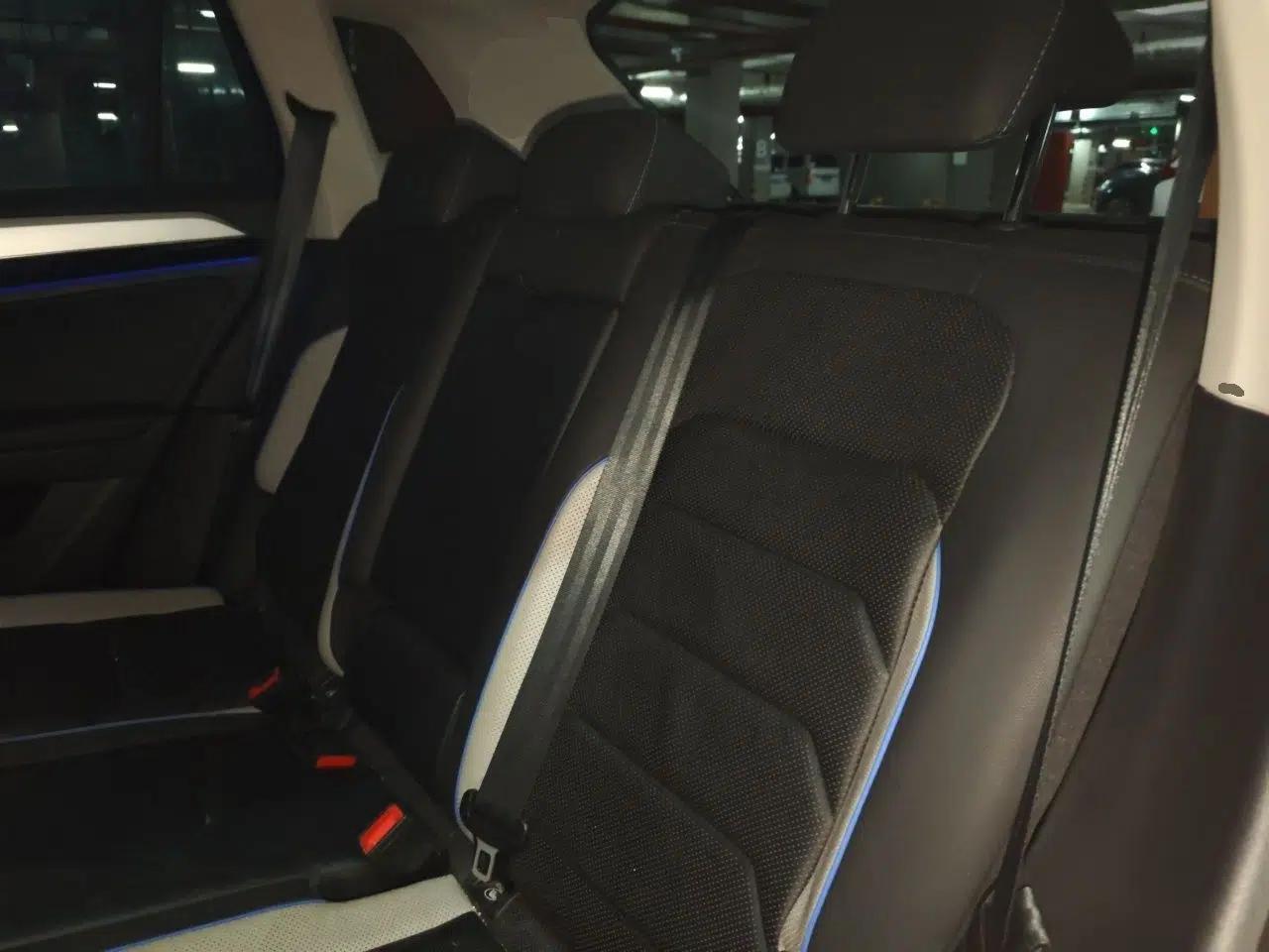 Used Volkswagen Tayron GTE Plug-in Hybrid 2020 1.4T Luxury Model — миниатюра 17