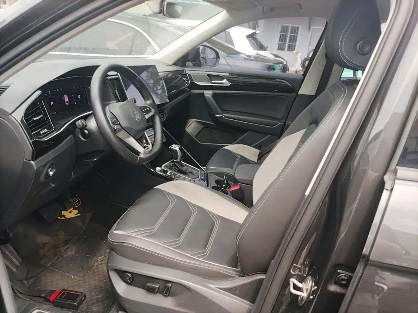 Used Volkswagen Tayron GTE Plug-in Hybrid 2020 1.4T Luxury Model — миниатюра 22