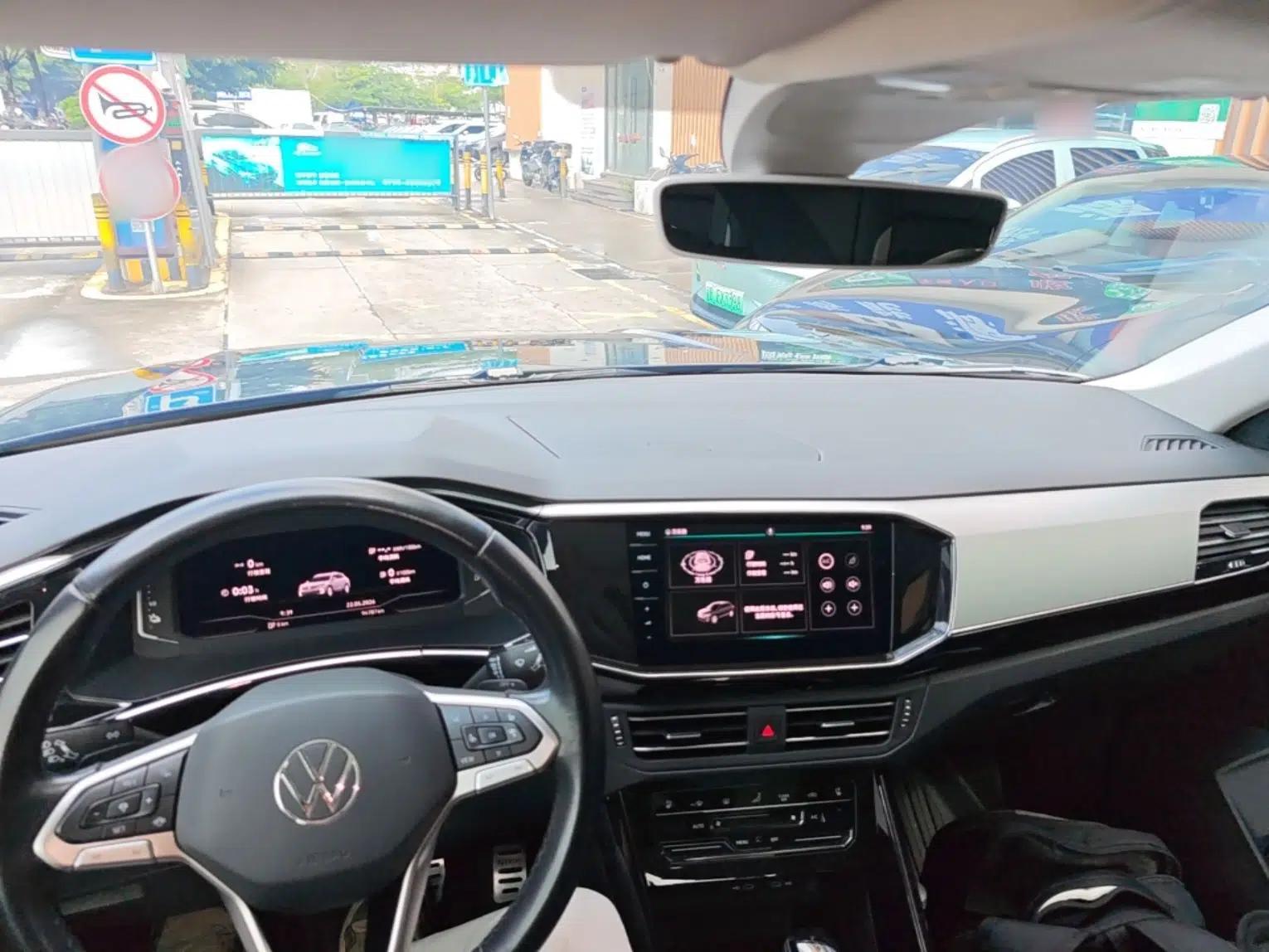 Used Volkswagen Tayron GTE Plug-in Hybrid 2022 1.4T Luxury Model — миниатюра 12