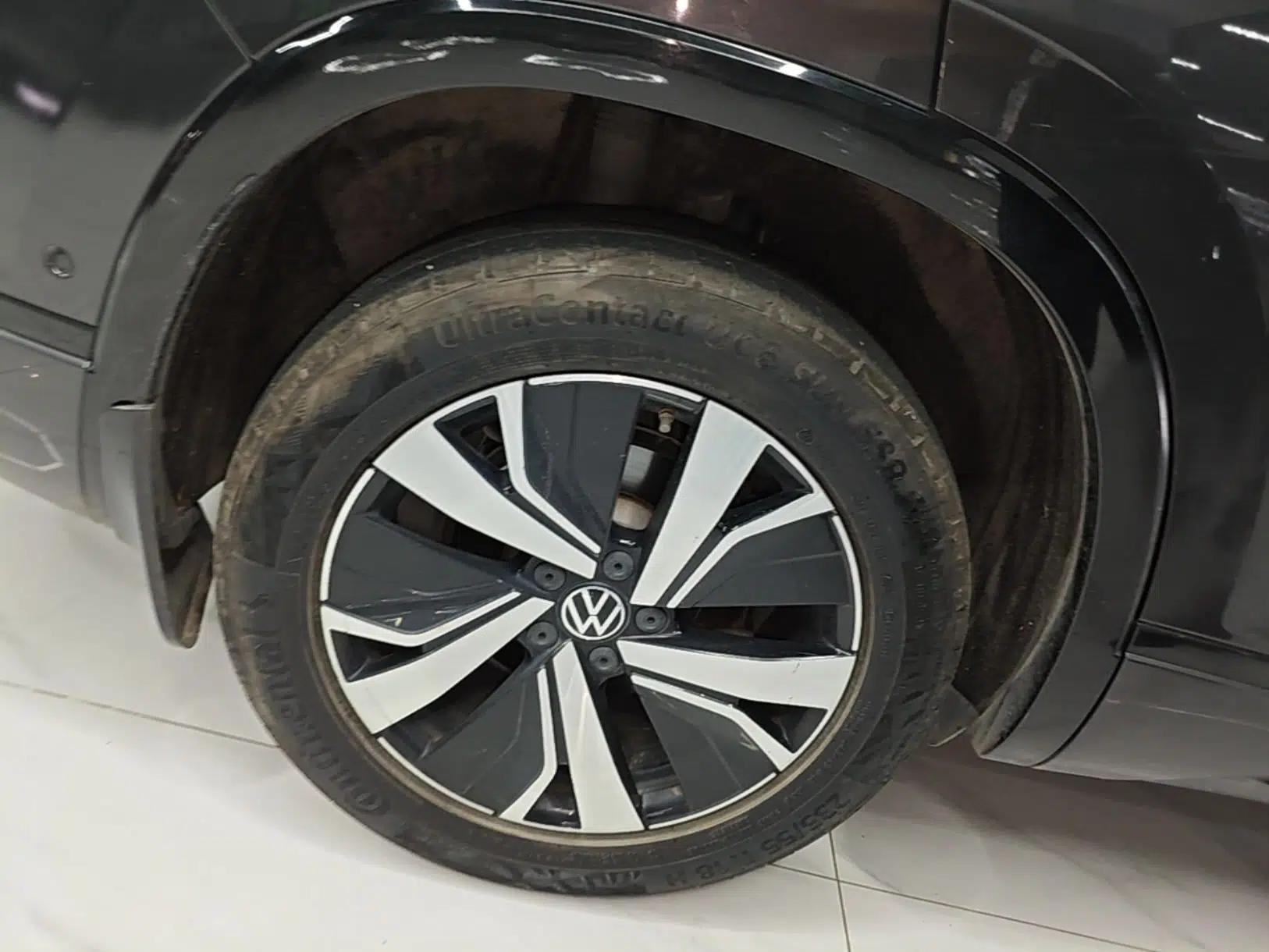 Used Volkswagen Tayron GTE Plug-in Hybrid 2020 1.4T Luxury Model — миниатюра 11