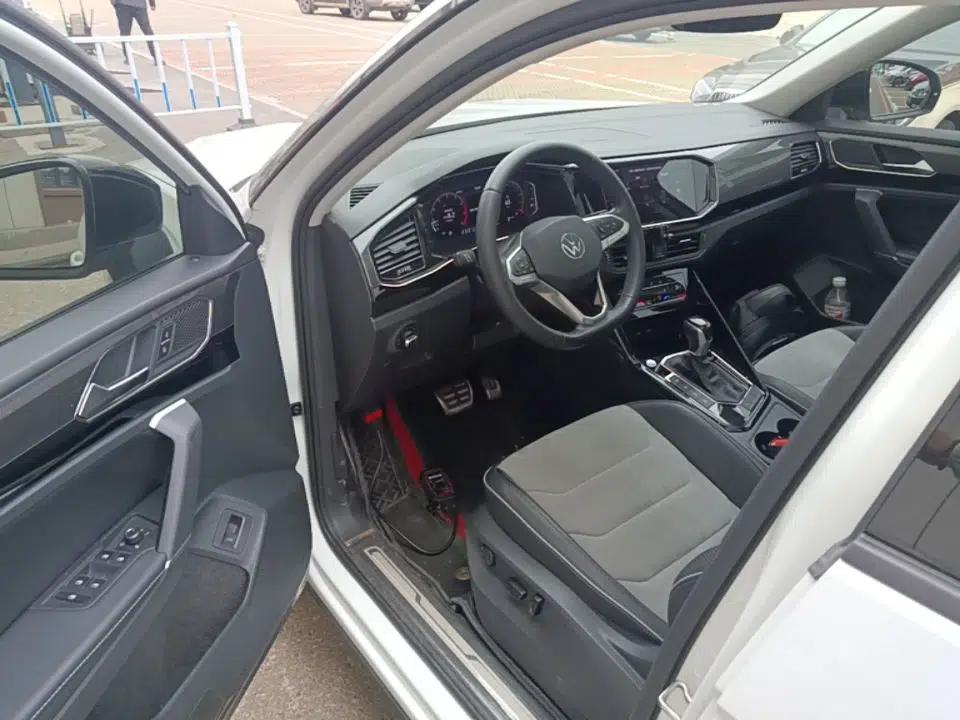 Used Volkswagen Tayron X 2020 330TSI Two-Wheel Drive Luxury Smart Connectivity Version — миниатюра 18