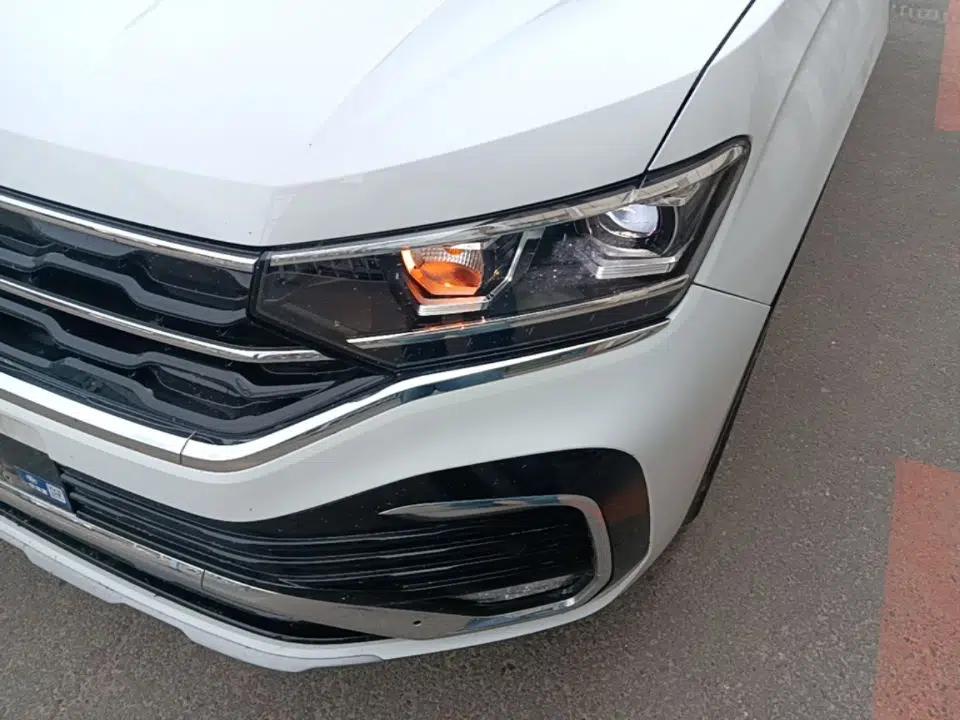 Used Volkswagen Tayron X 2020 330TSI Two-Wheel Drive Luxury Smart Connectivity Version — миниатюра 8
