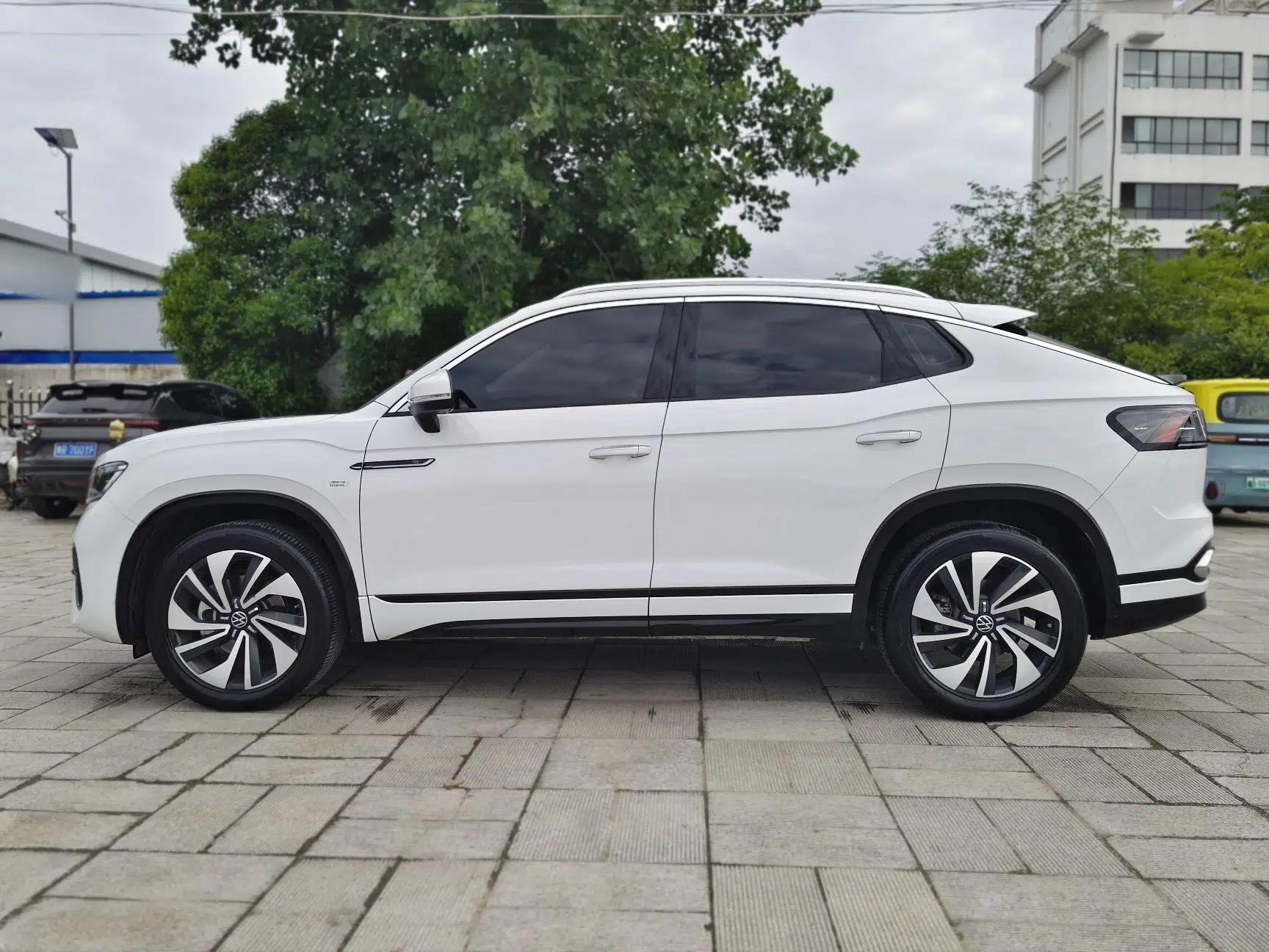 Used Volkswagen Tayron X 2024 330TSI Two-Wheel-Drive Prestige High-Energy Edition — миниатюра 4