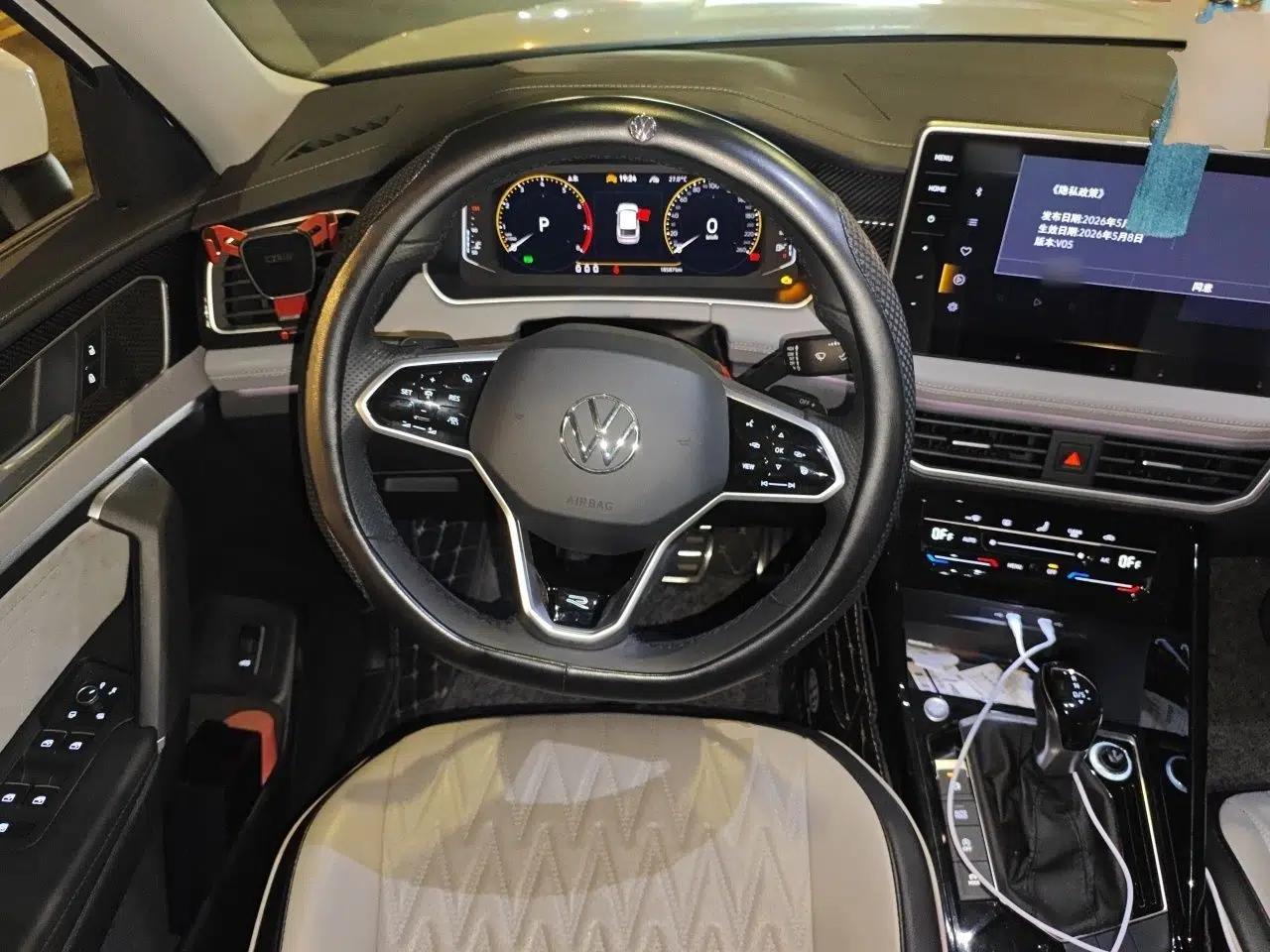 Used Volkswagen Tayron X 2024 330TSI Two-Wheel-Drive Prestige High-Energy Edition — миниатюра 10