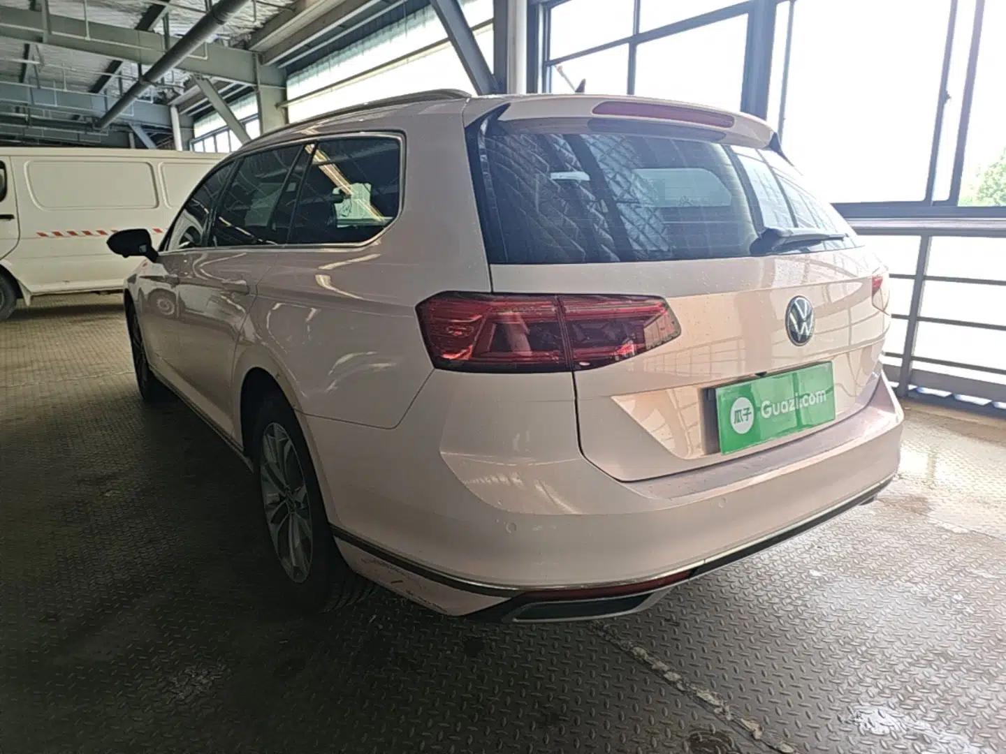 Used Volkswagen Variant 2021 2.0T Comfort Edition — миниатюра 13