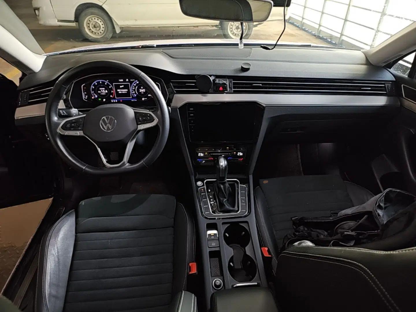 Used Volkswagen Variant 2021 2.0T Comfort Edition — миниатюра 17