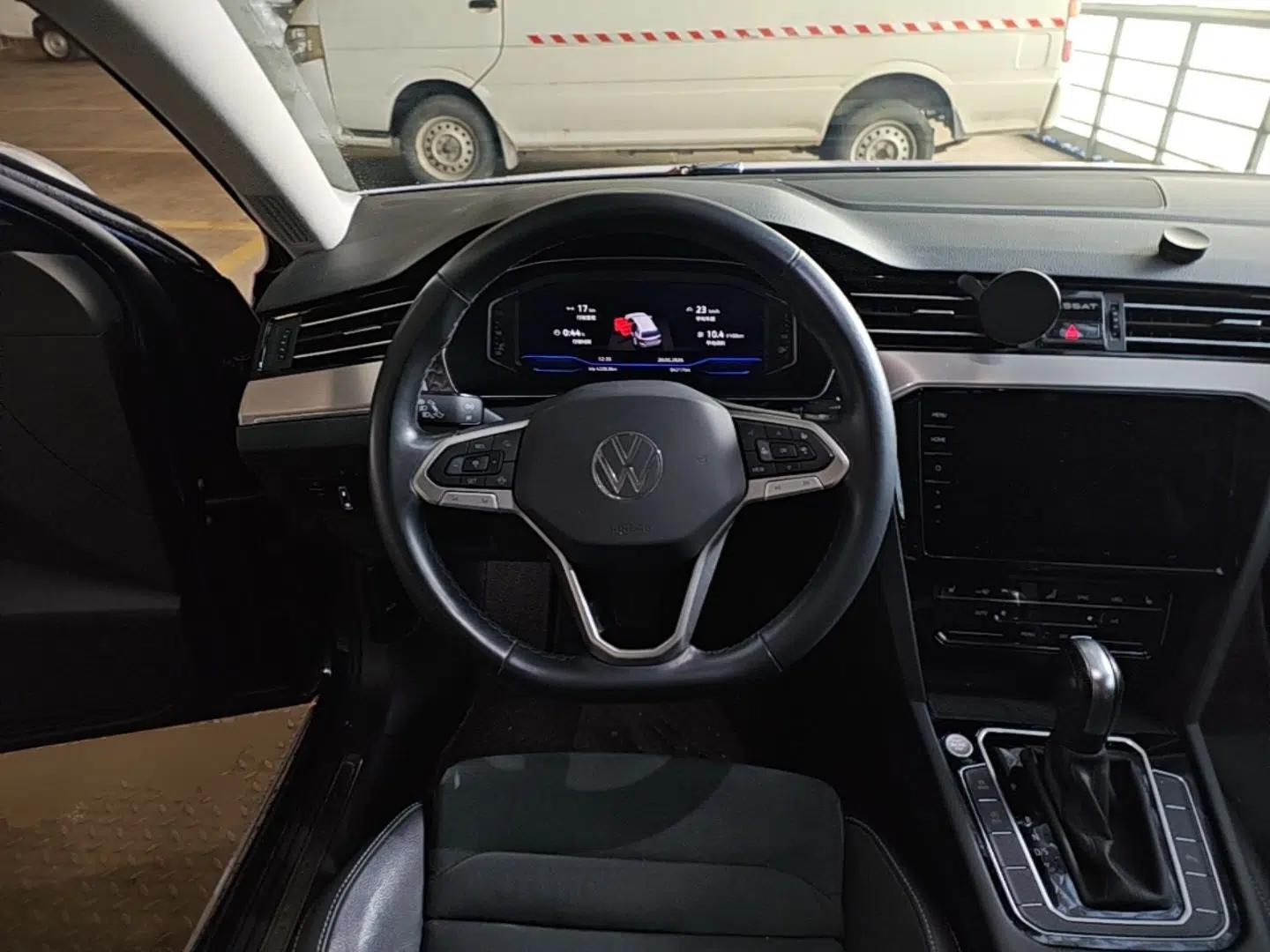 Used Volkswagen Variant 2021 2.0T Comfort Edition — миниатюра 18