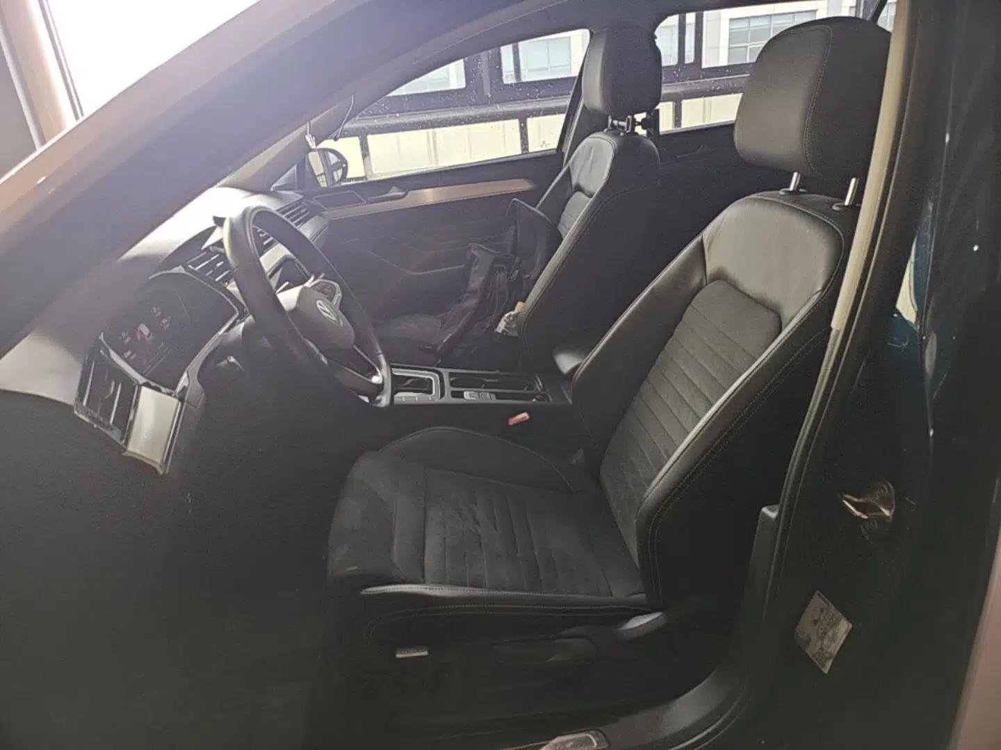 Used Volkswagen Variant 2021 2.0T Comfort Edition — миниатюра 22