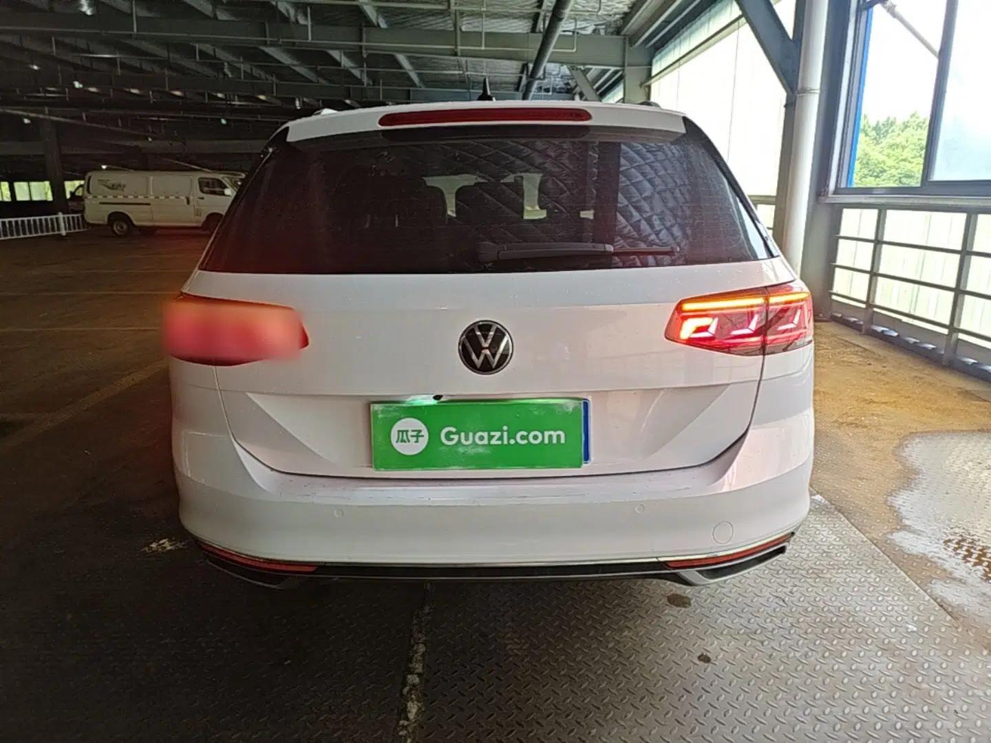 Used Volkswagen Variant 2021 2.0T Comfort Edition — миниатюра 5