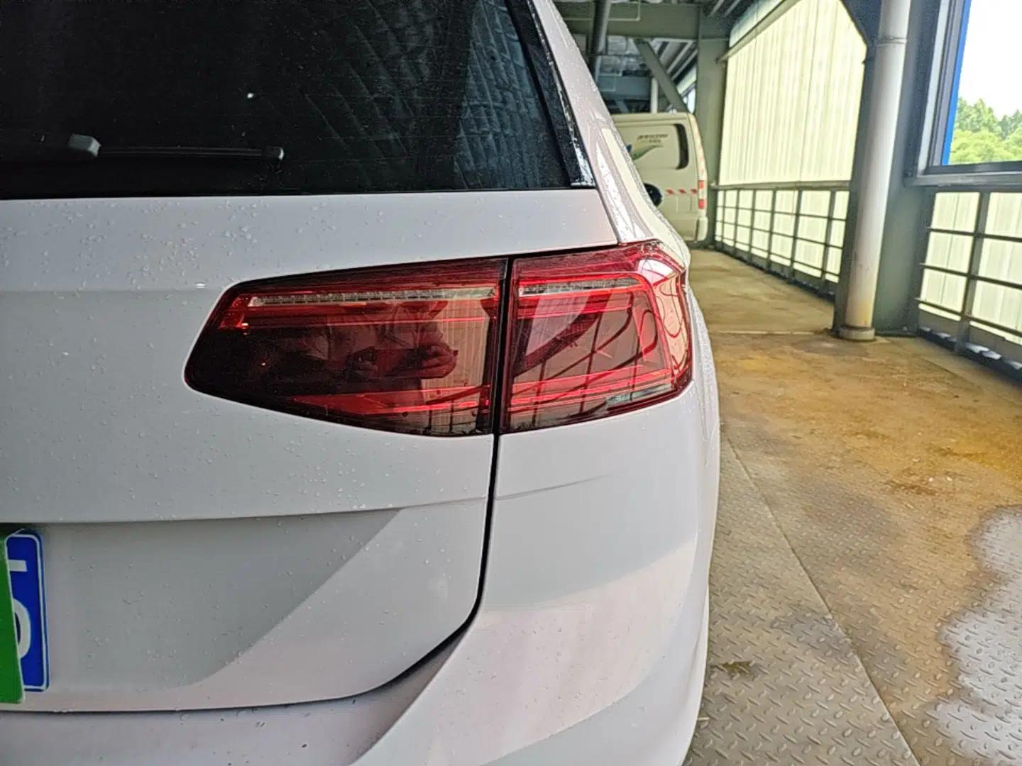 Used Volkswagen Variant 2021 2.0T Comfort Edition — миниатюра 9