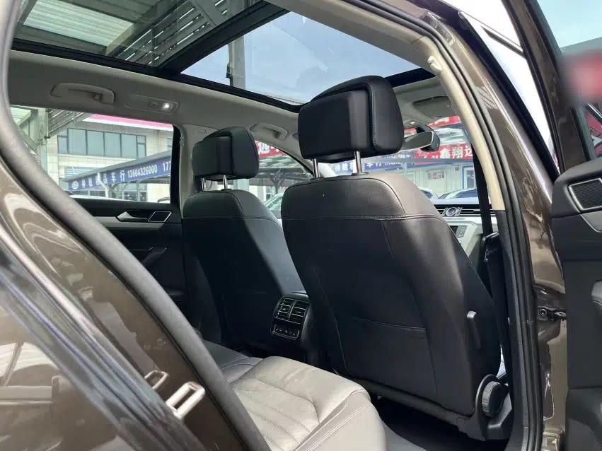 Used Volkswagen Variant 2017 380TSI Two-Wheel Drive Comfort Edition — миниатюра 12