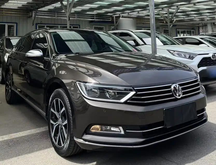 Used Volkswagen Variant 2017 380TSI Two-Wheel Drive Comfort Edition — миниатюра 4
