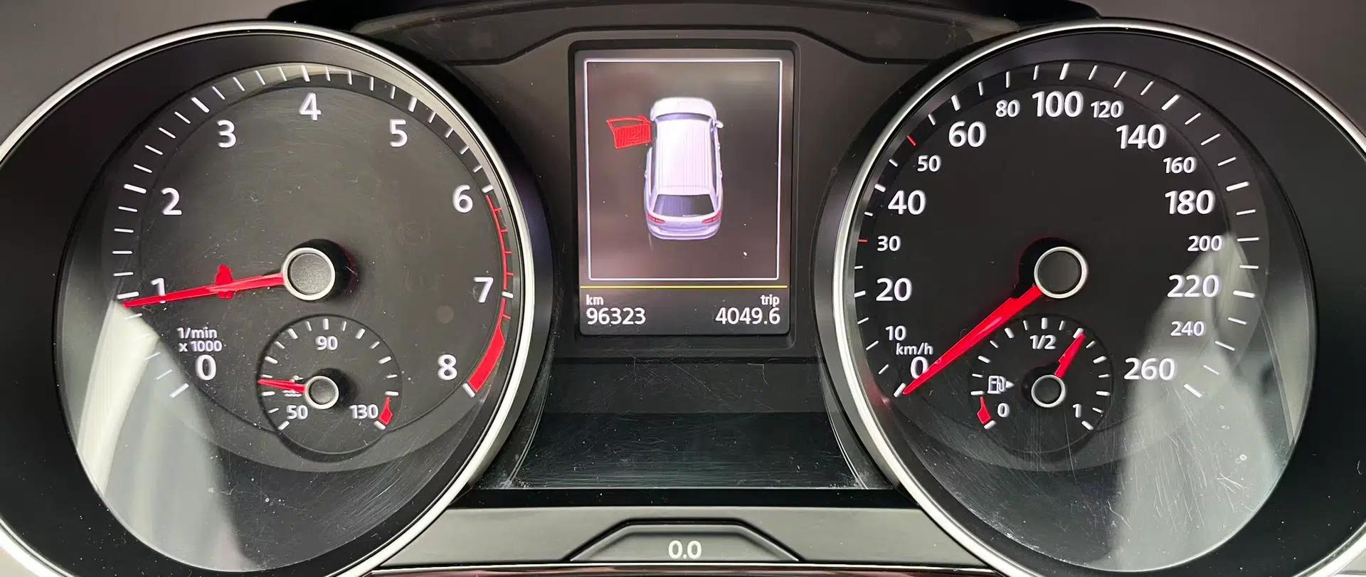 Used Volkswagen Variant 2017 380TSI Two-Wheel Drive Comfort Edition — миниатюра 7
