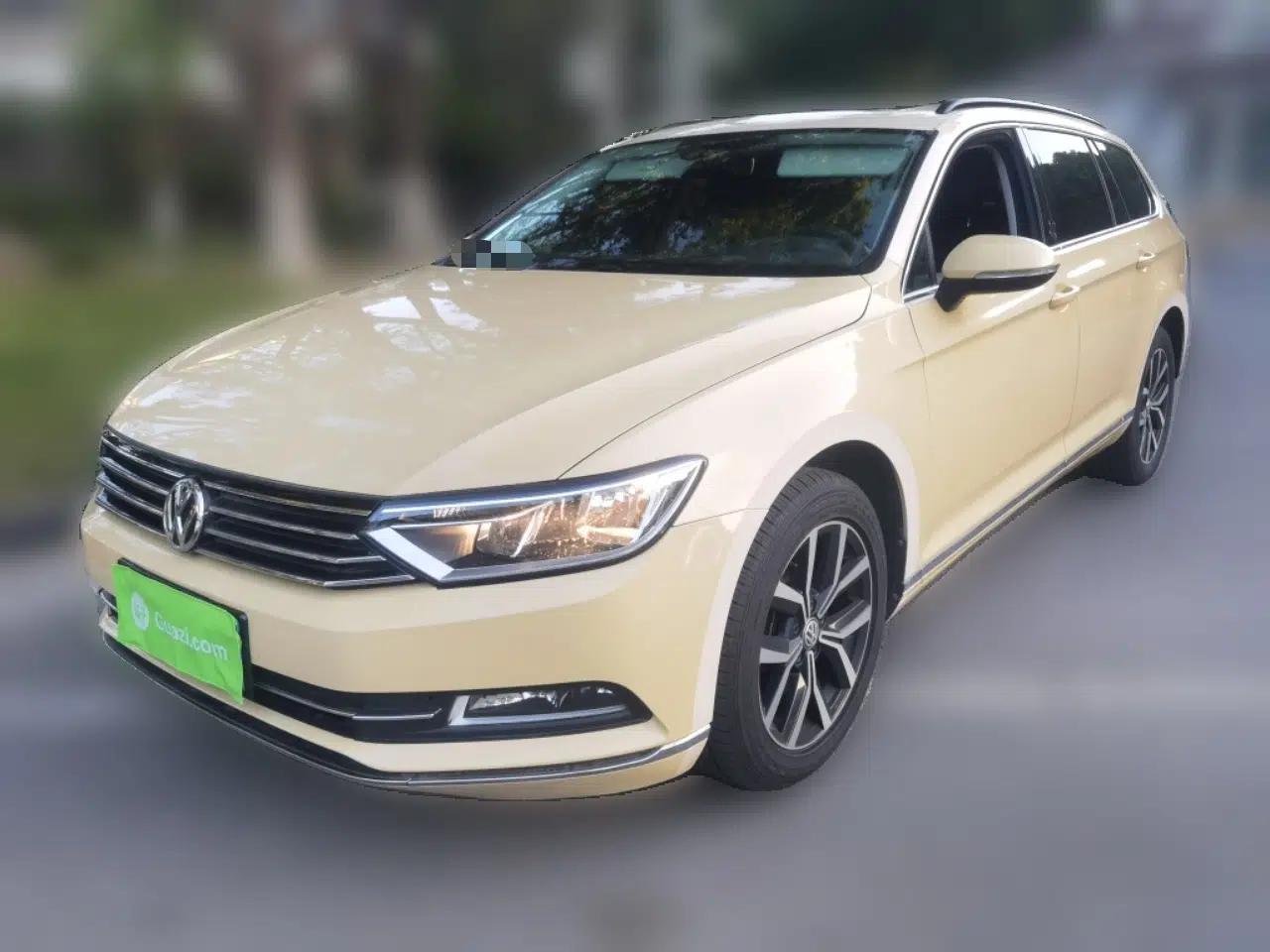 Used Volkswagen Variant 2017 380TSI Two-Wheel Drive Comfort Edition — миниатюра 1