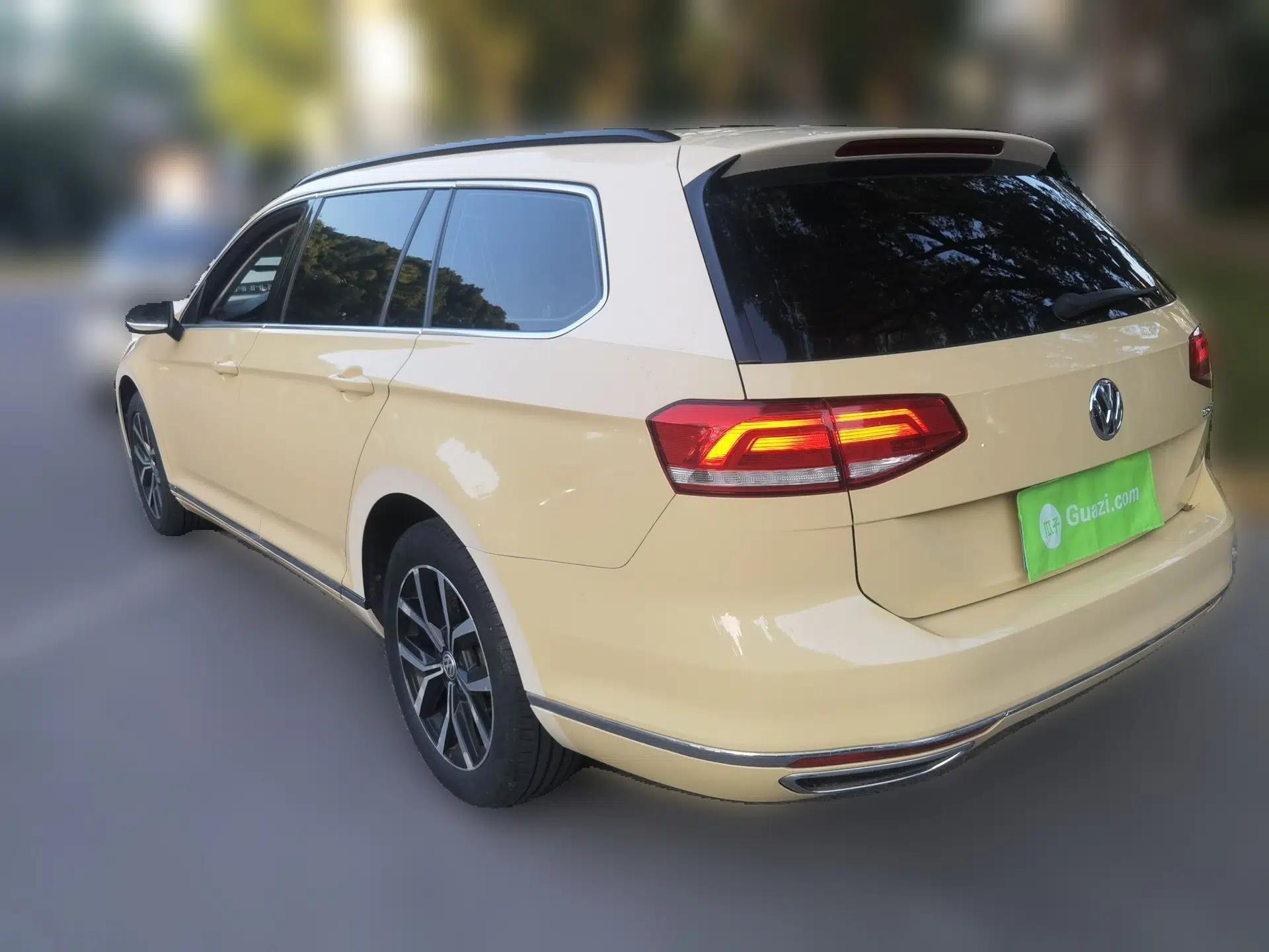 Used Volkswagen Variant 2017 380TSI Two-Wheel Drive Comfort Edition — миниатюра 4