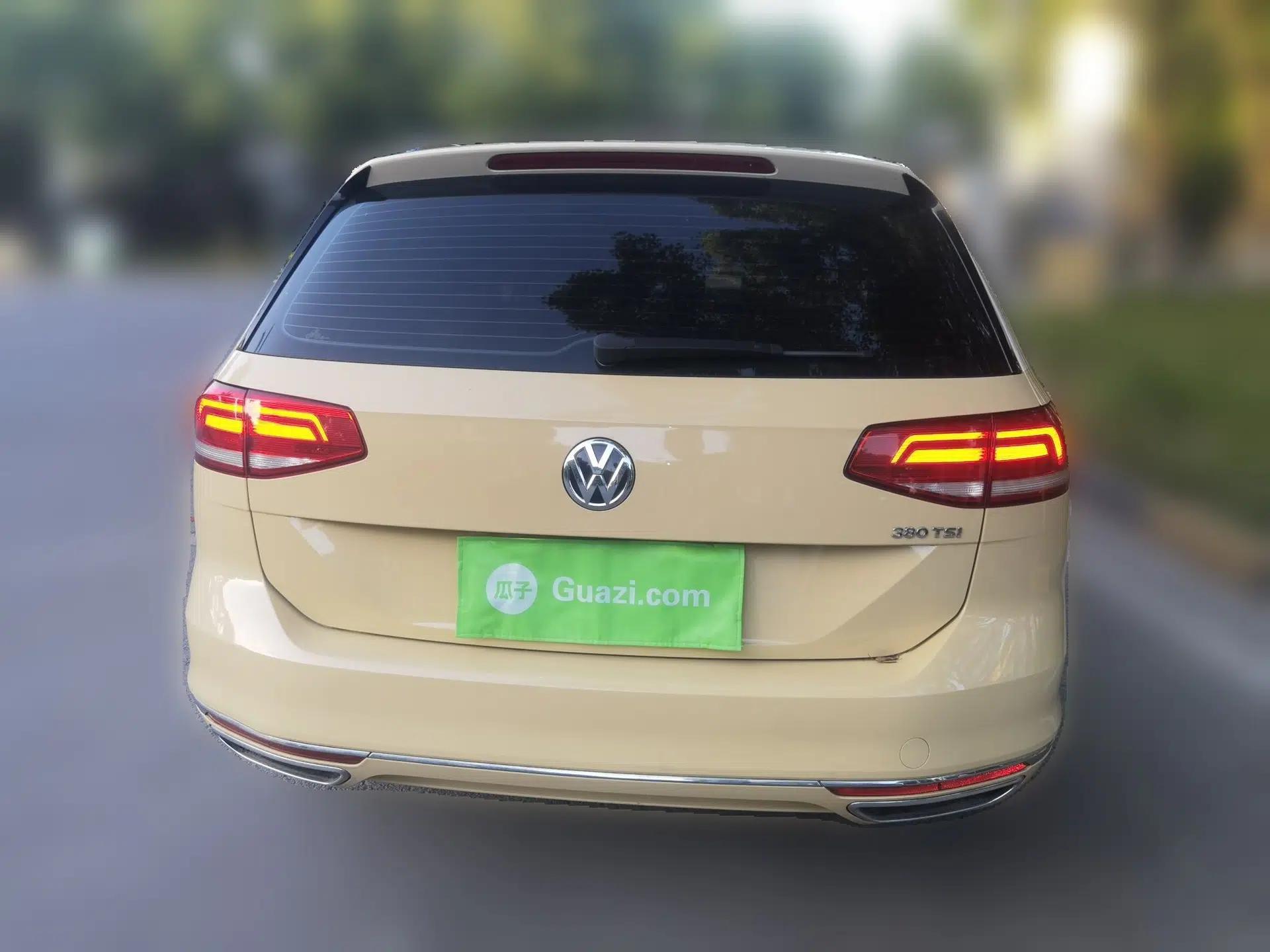 Used Volkswagen Variant 2017 380TSI Two-Wheel Drive Comfort Edition — миниатюра 5
