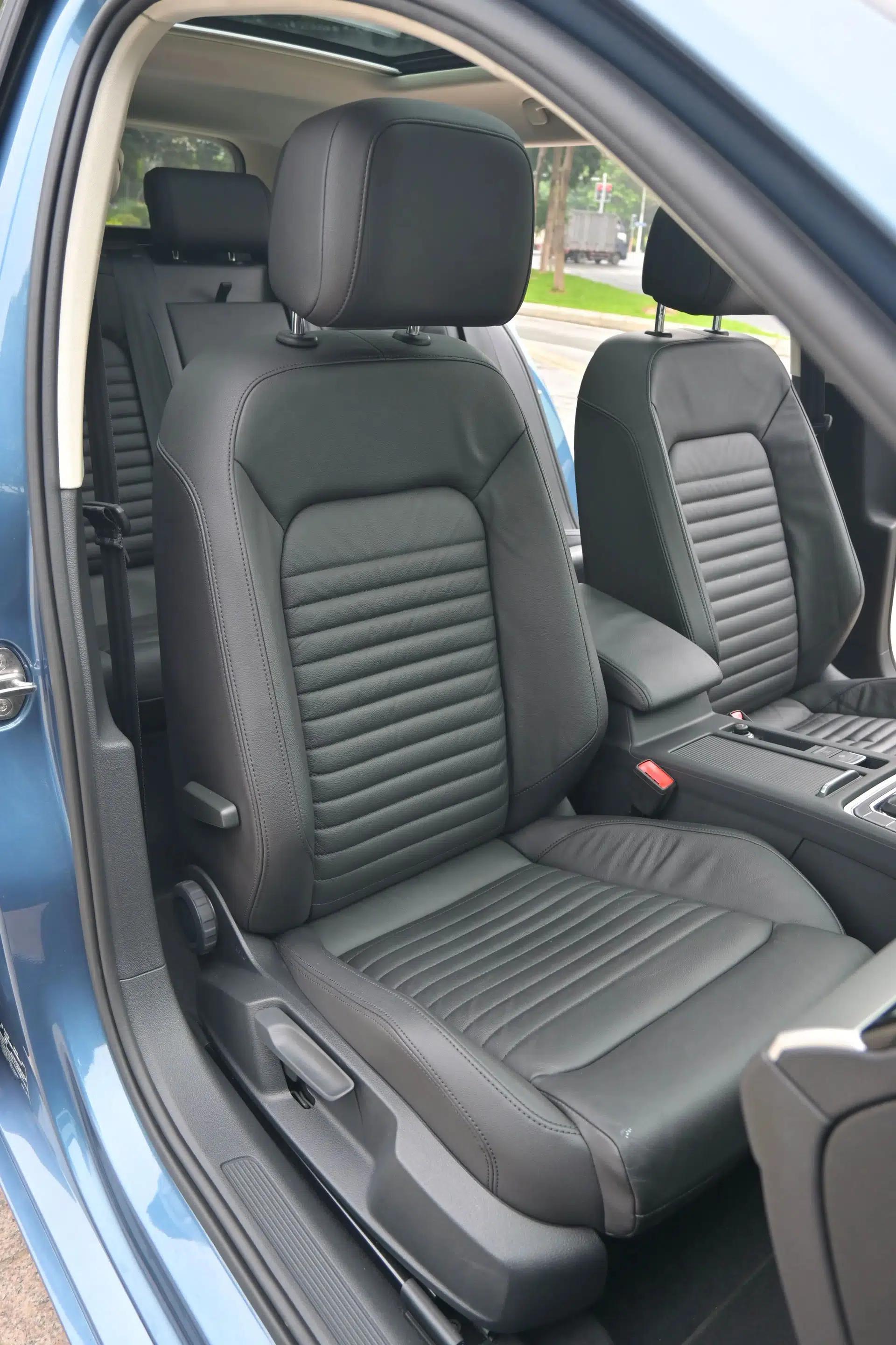 Used Volkswagen Variant 2018 380TSI Two-Wheel Drive Comfort Edition — миниатюра 16