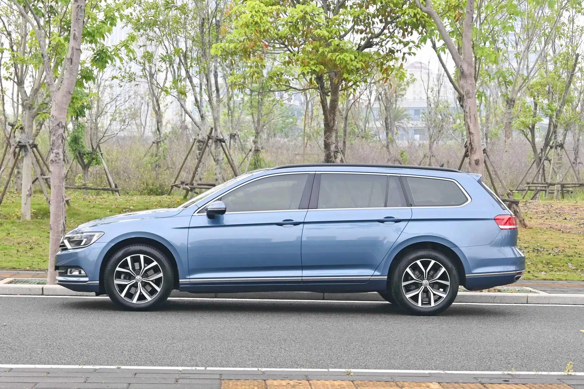 Used Volkswagen Variant 2018 380TSI Two-Wheel Drive Comfort Edition — миниатюра 4