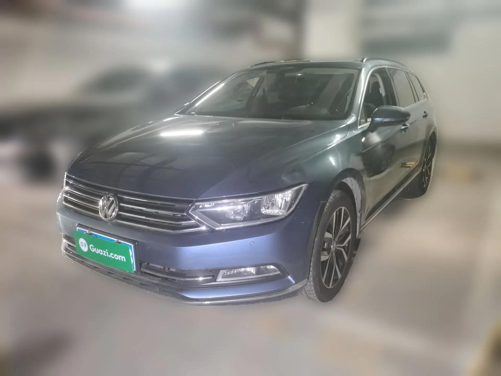 Used Volkswagen Variant 2017 380TSI Two-Wheel Drive Comfort Edition — миниатюра 1