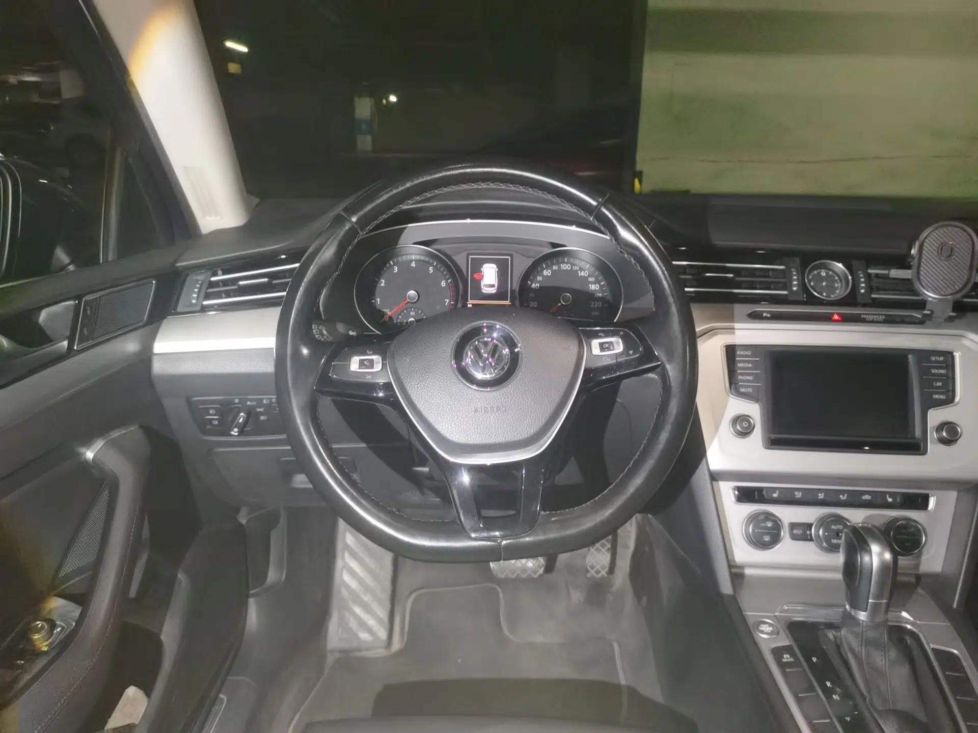 Used Volkswagen Variant 2017 380TSI Two-Wheel Drive Comfort Edition — миниатюра 10