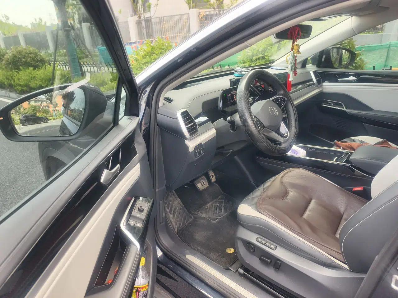 Used Volkswagen ID.6 CROZZ 2021 Long-Range PRO Edition — миниатюра 16