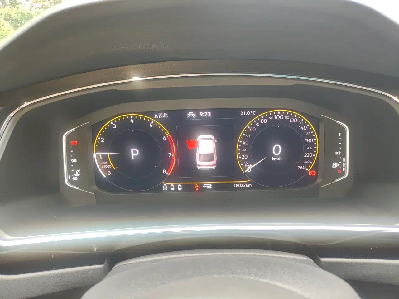 Used Volkswagen Tiguan X 2021 330TSI Two-Wheel Drive Enjoyment Version — миниатюра 11
