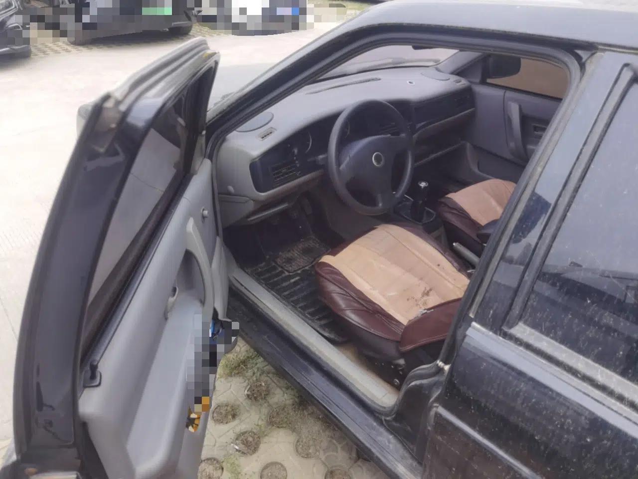 Used Volkswagen Santana Vista 2008 1.8L Manual Sishang Model — миниатюра 16
